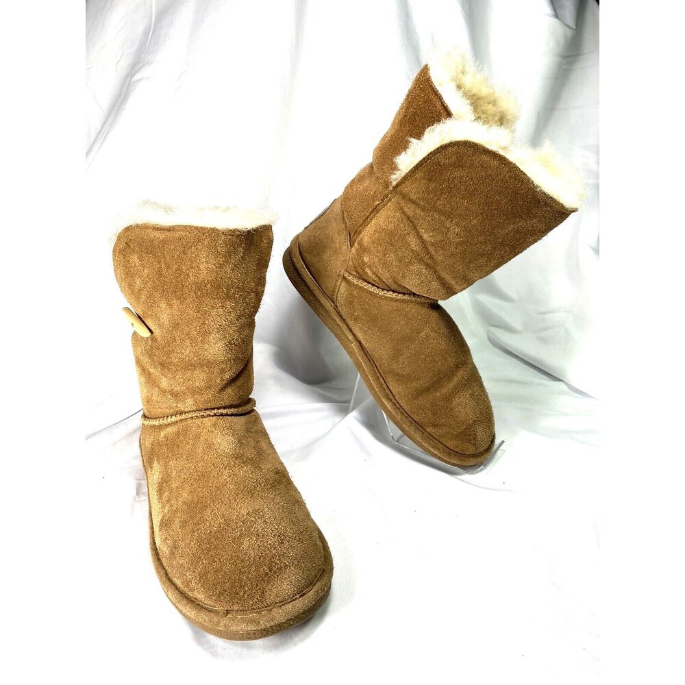 Bearpaw Boots Women's Size 7 ABIGAIL 1 Button Chestnut Suede Sheepskin Mid-Calf